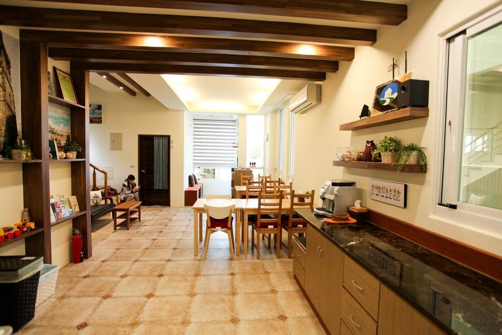 Taitung 輕旅小站 Soft Travel Hostel מראה חיצוני תמונה